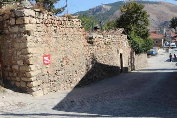 Osmanlı döneminden kalan tarihi han satışta 4