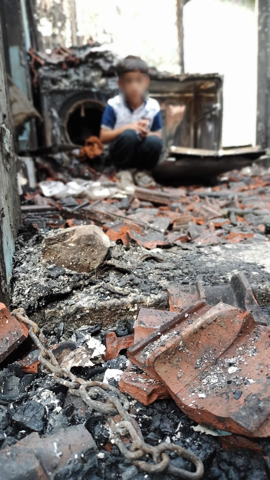 Çocuğunu zincire bağlayan aileden 'pes' dedirten savunma 2