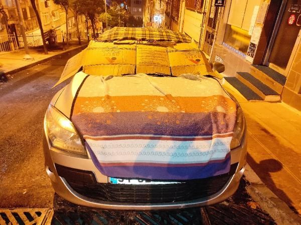 İstanbul'da vatandaşlardan 'dolu' önlemi 3