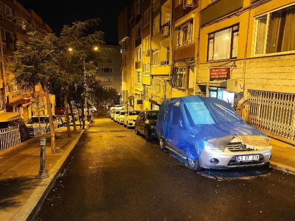 İstanbul'da vatandaşlardan 'dolu' önlemi 2