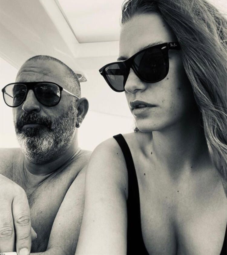 Silikonları patlayan Serenay Sarıkaya, gece yarısı hastaneye gitti! 5