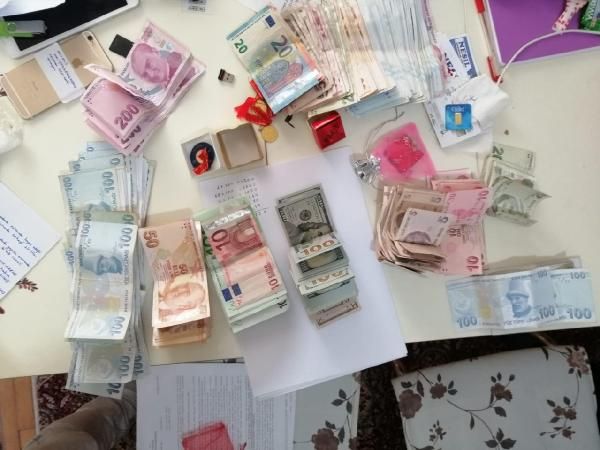 FETÖ'nün 'para kasası' yakalandı! 1