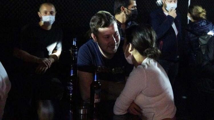 Polis 'korona parti'sini bastı! Ceza yağdı... 5