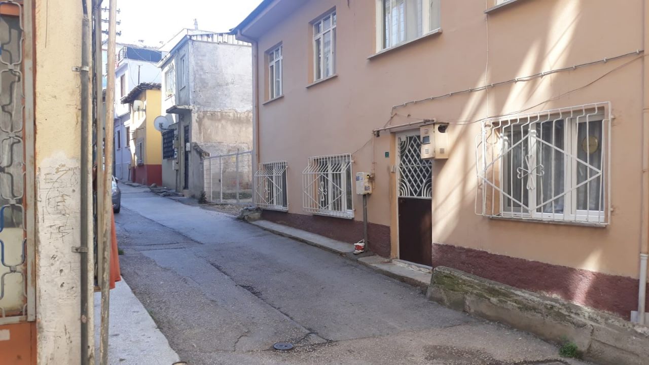 Mahalle genç kızın çığlığıyla inledi 4
