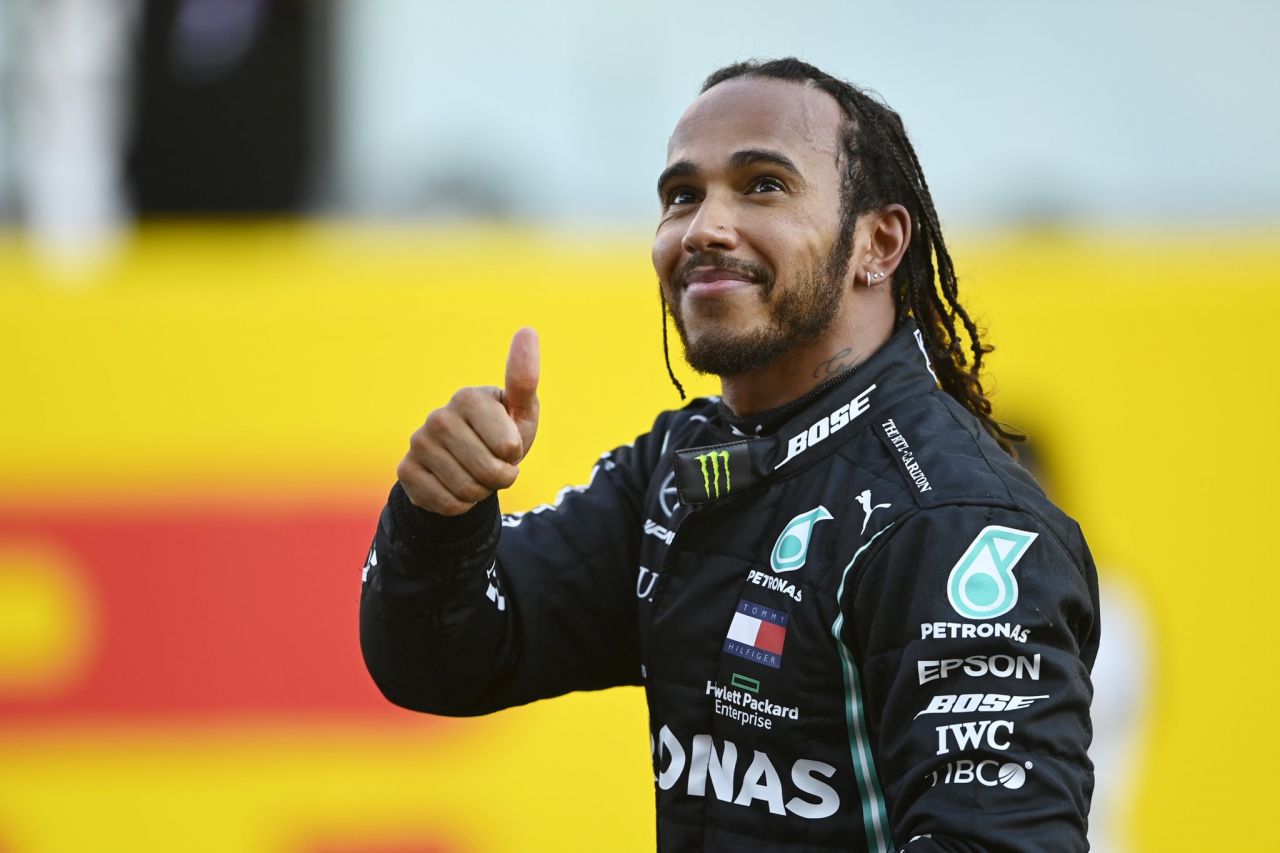 Lewis Hamilton, Michael Schumacher'i yakaladı 3
