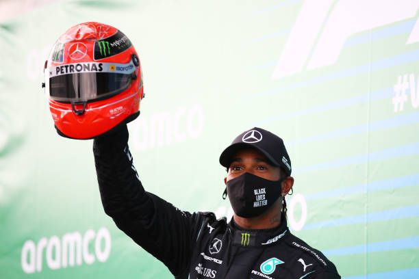Lewis Hamilton, Michael Schumacher'i yakaladı 6