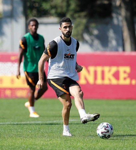 Belhanda'nın topuğu iyileşti, bugün idmana çıktı 5