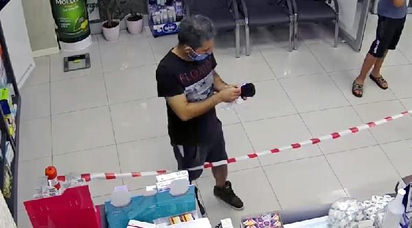 Sahte dolarlarla içki, sigara ve ilaç alan zanlılar yakalandı! 4