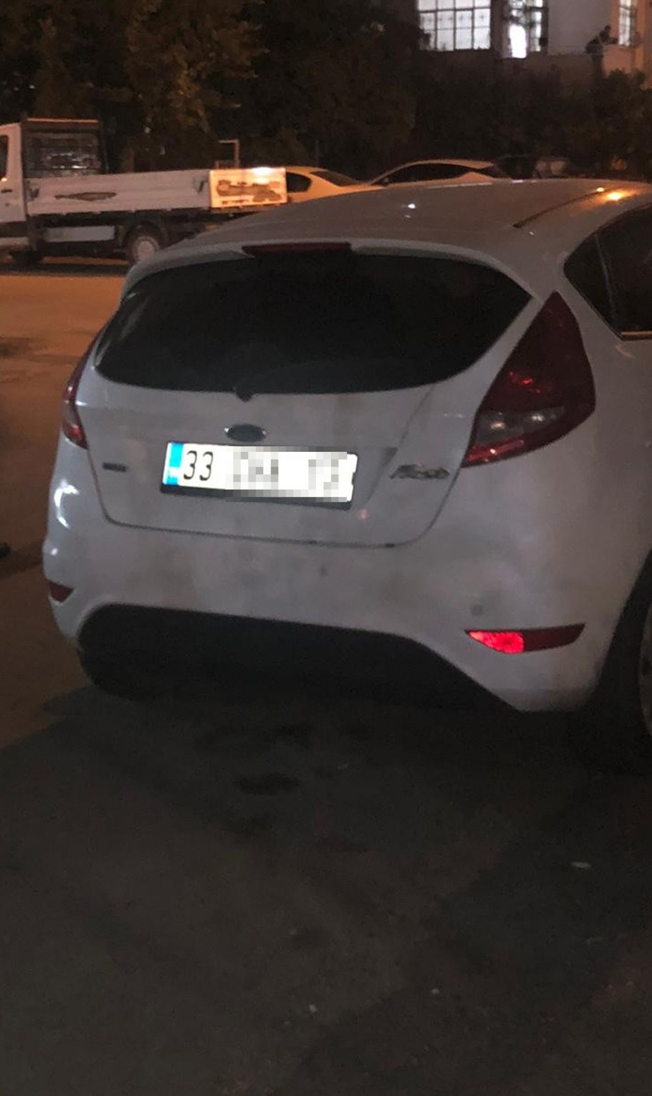 Darp edilen genç kızı kurtarmak isterken bıçaklandı! 9