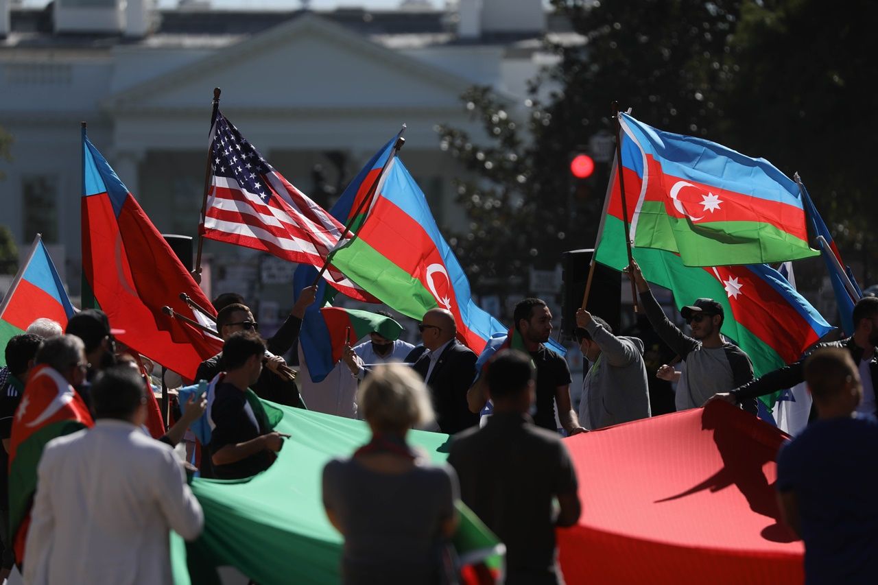 Beyaz Saray önünde Azerbaycan'a destek gösterisi 4