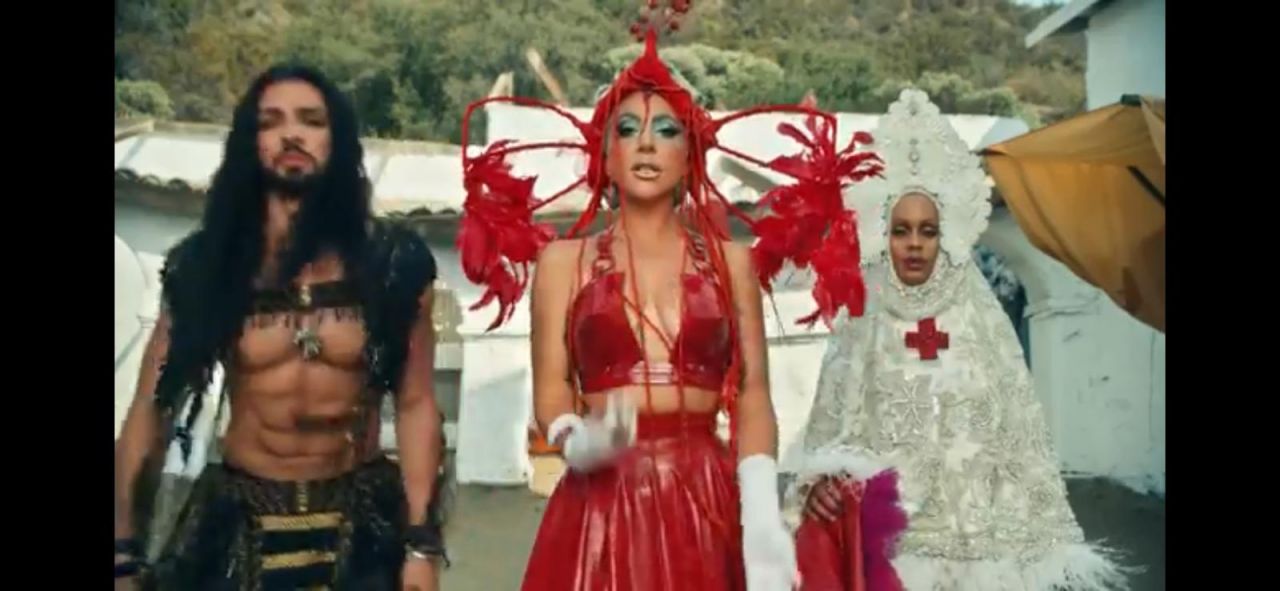 Gaga Ermenistan'ı savaşa kliple hazırladı! 20