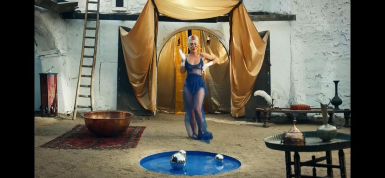 Gaga Ermenistan'ı savaşa kliple hazırladı! 11