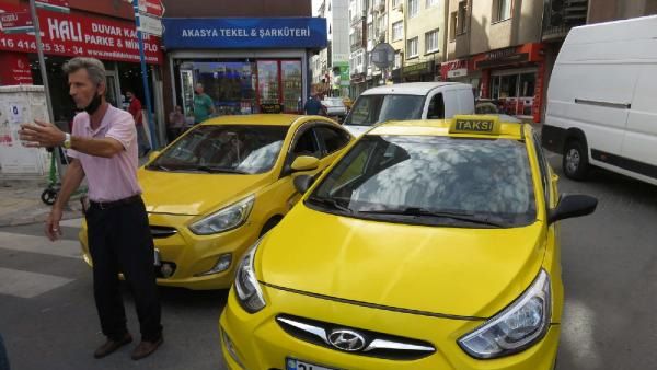Kadıköy'de taksicilerle köpekli genç kavga etti! 5