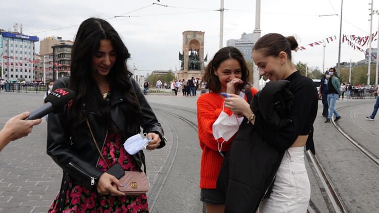 İstanbul'da maske takmayan turistler uyarıldı! 2
