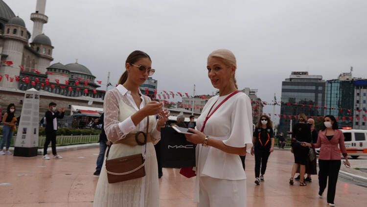 İstanbul'da maske takmayan turistler uyarıldı! 4
