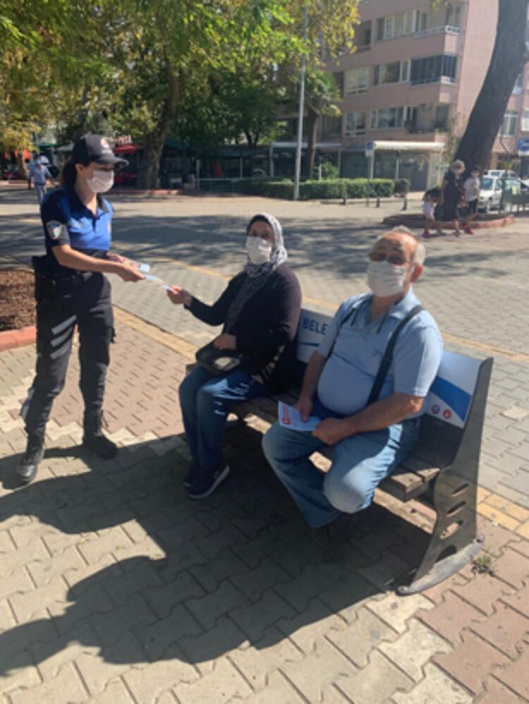 İstanbul'da maske takmayan turistler uyarıldı! 6