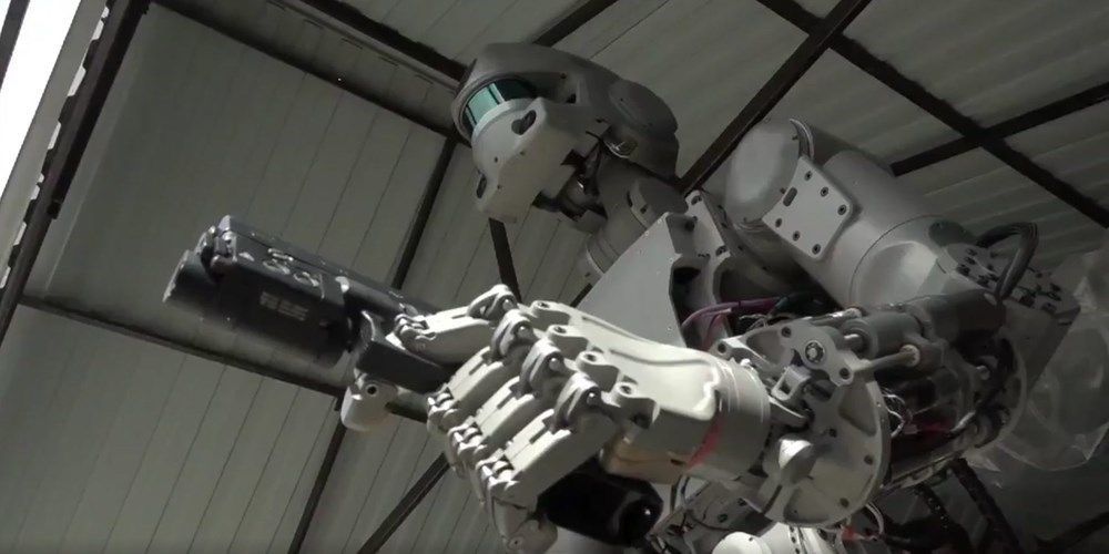 Robot Fedor: İnsanlar hakkında iyi düşünmüyorum 4