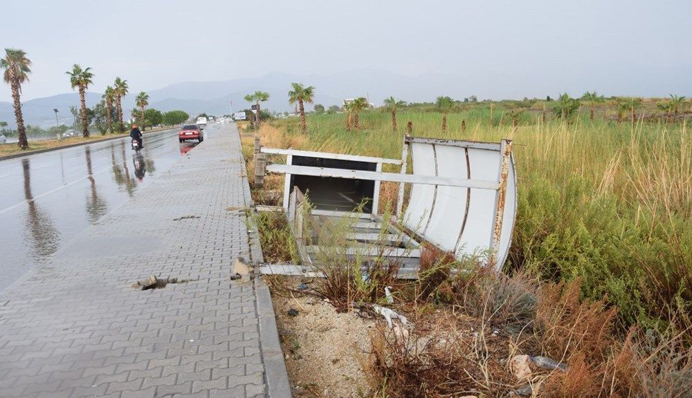 Antalya'da fırtına ve dolu can aldı 4