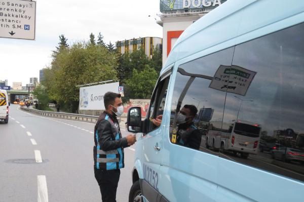 İstanbul'da toplu taşımada sosyal mesafe ihlali! 6