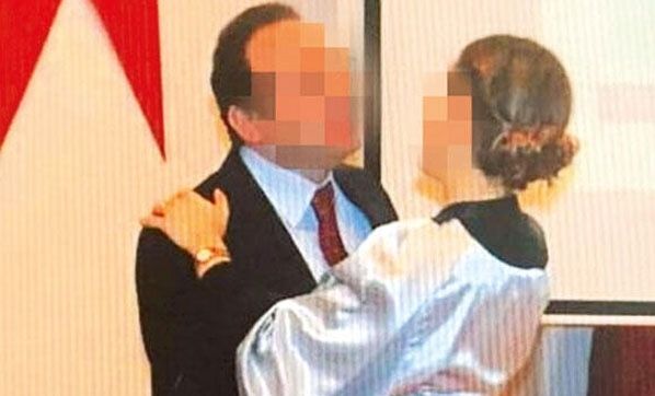 Üniversitedeki taciz skandalında öğrenciler yaşadıklarını anlattı: Omzumdan kalçama kadar elledi 2