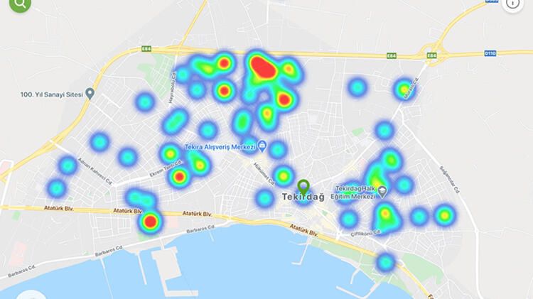 Koronavirüsü sadece bir cadde ayırıyor! 26