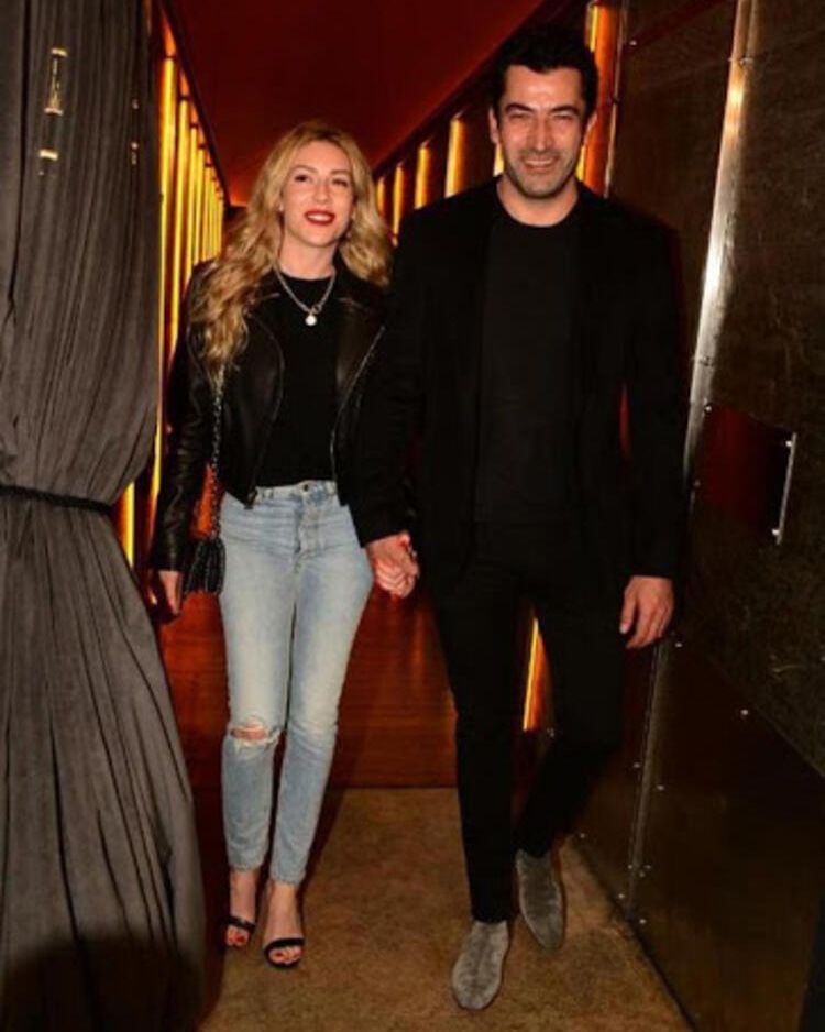 Anne olan Sinem Kobal hastaneden çıktı! 6