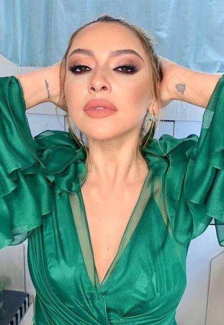 Kaan Yıldırım'dan Hadise'ye romantik kutlama 10