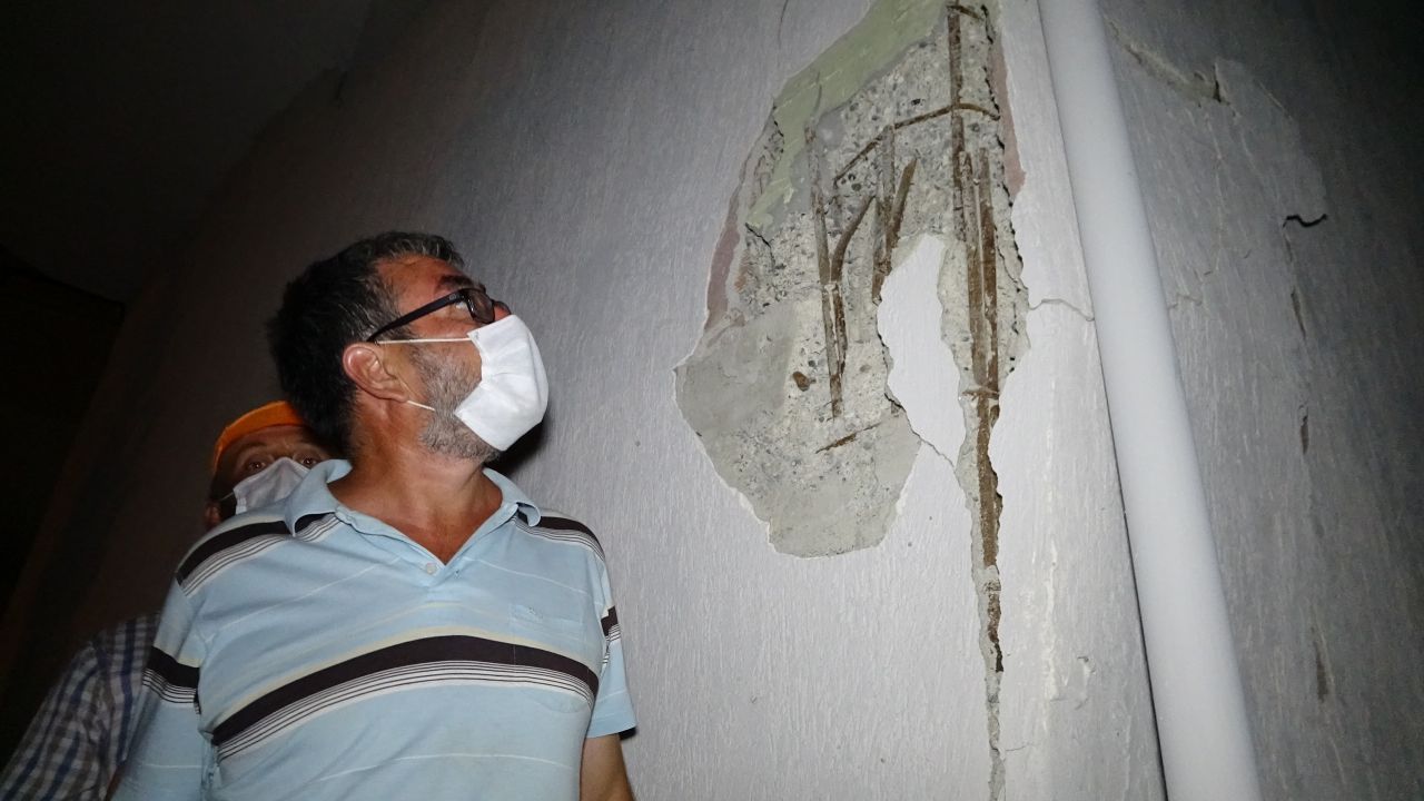 Bursa'da 9 katlı bina çöktü 5