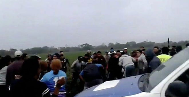 Küçük kıza istismarda bulunup öldüren caniyi halk, maket bıçağı öldürdü! 4