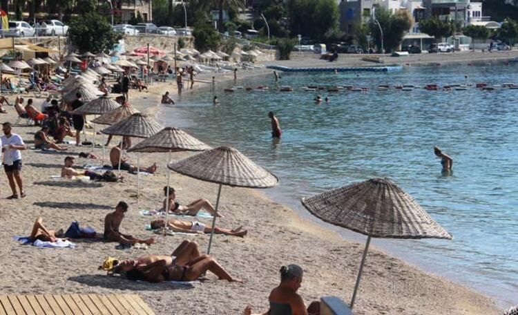 Uzayan 'sarı yaz' turistlere yaradı 13