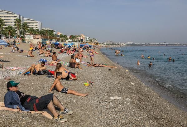 Uzayan 'sarı yaz' turistlere yaradı 15