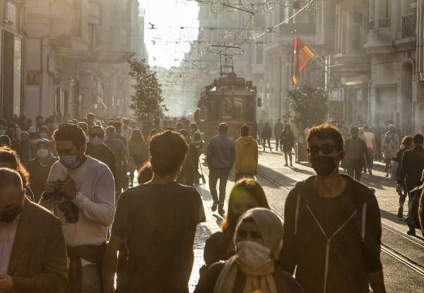 İstiklal Caddesi'nde insan seli! 9