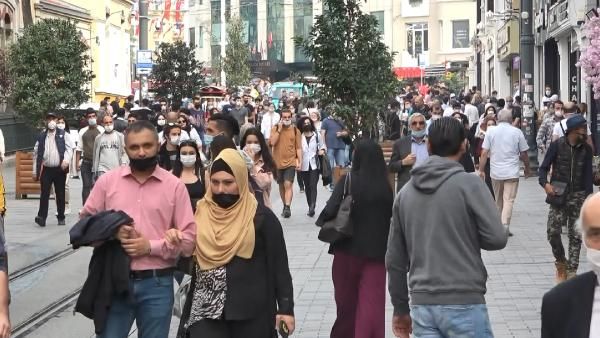 İstiklal Caddesi'nde insan seli! 4