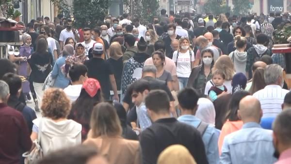 İstiklal Caddesi'nde insan seli! 3