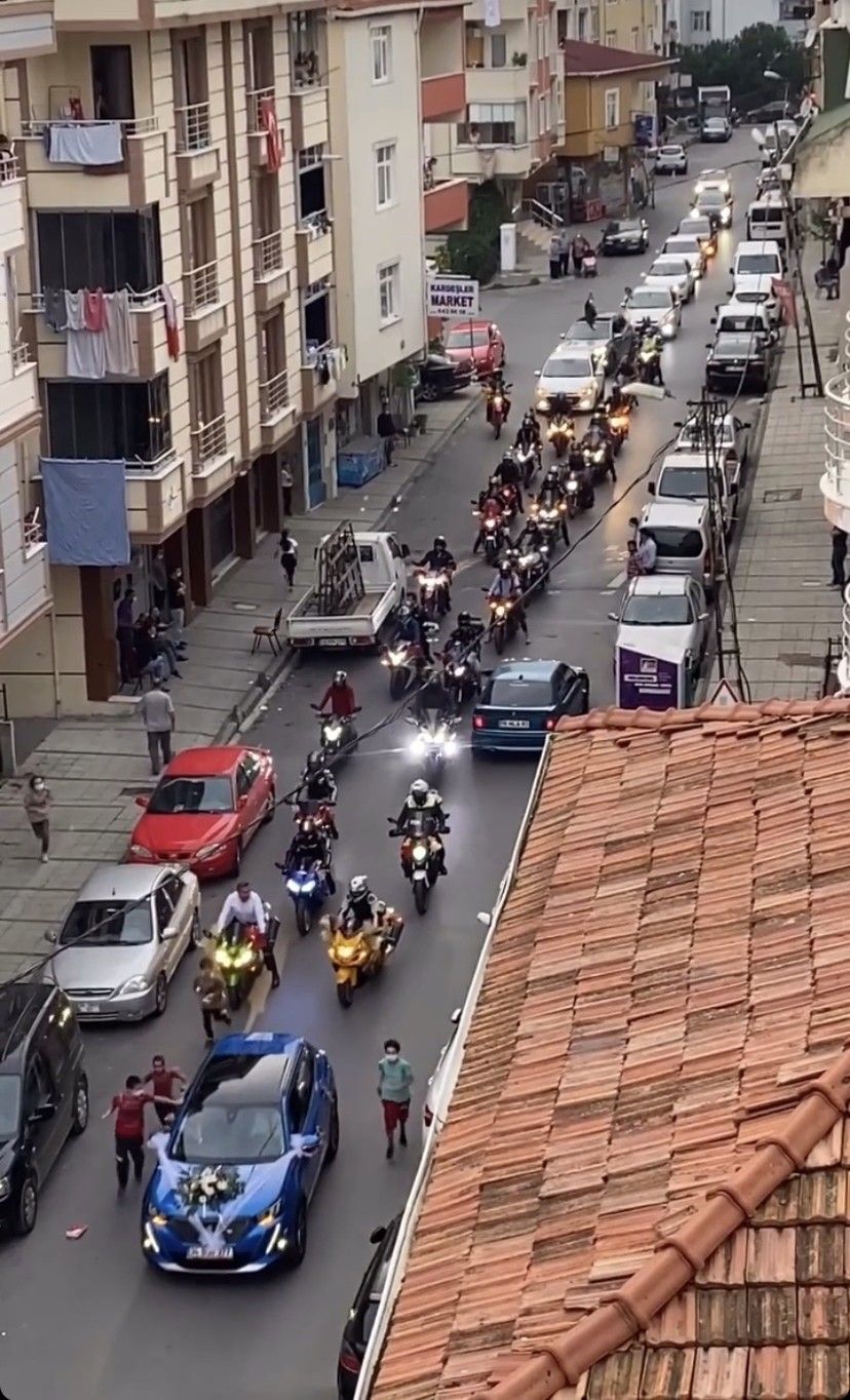 İstanbul'da düğün konvoyu terörü 9