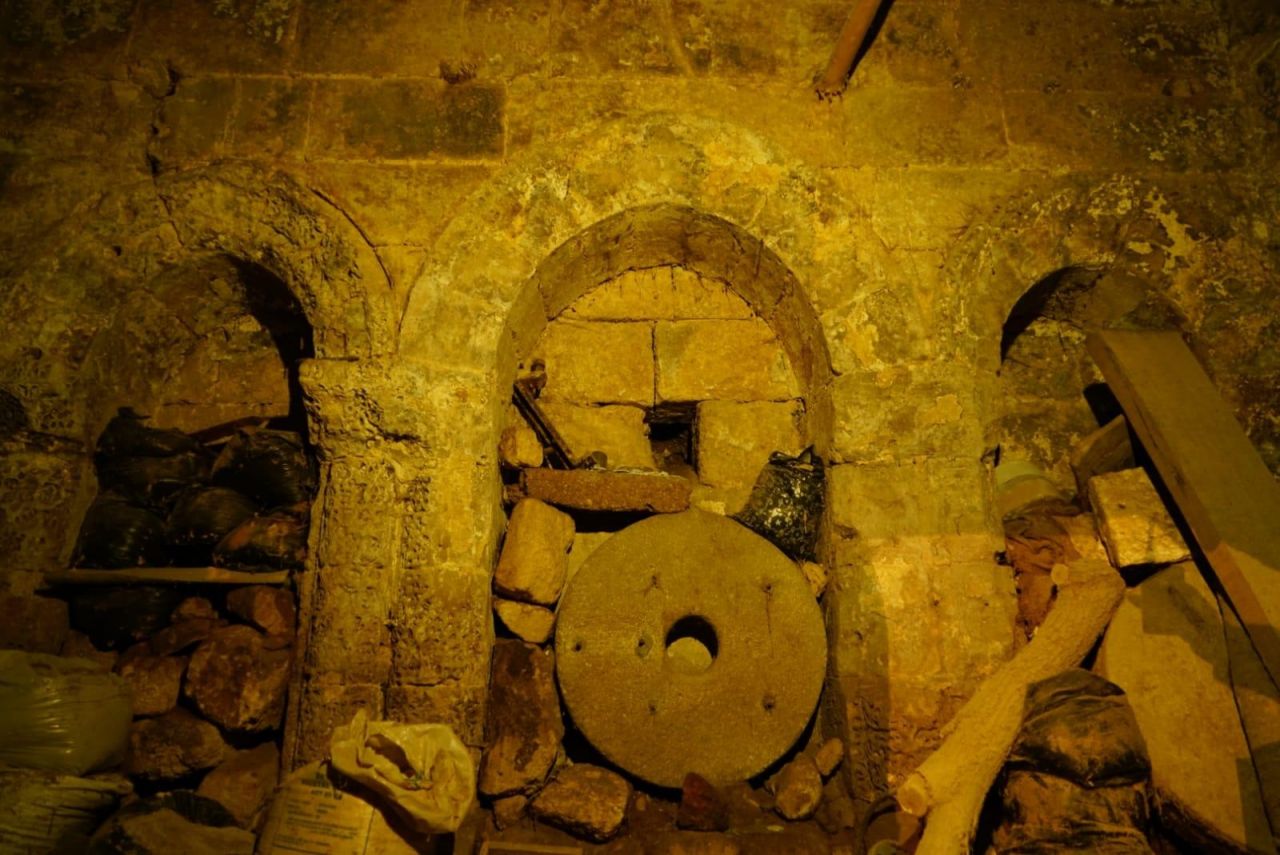 1700 yıllık Mor Klise 7 milyon liraya satılık 1