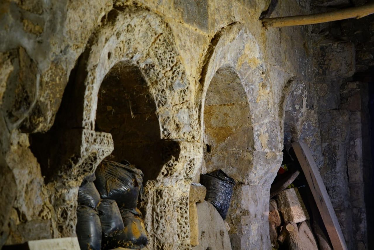 1700 yıllık Mor Klise 7 milyon liraya satılık 2