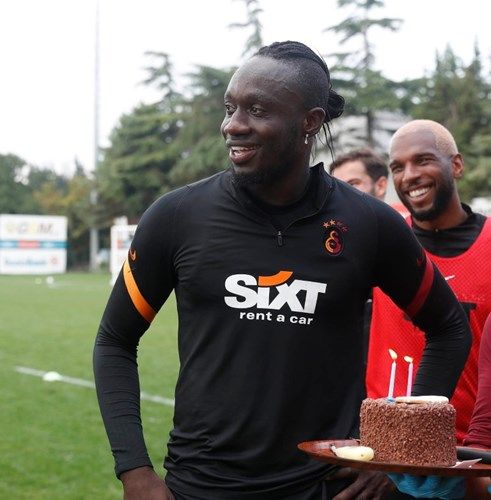 Galatasaray idmanında Diagne'ye saldırı! 1