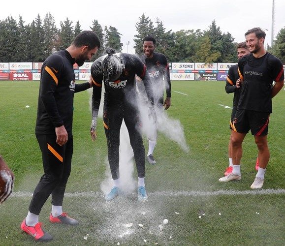 Galatasaray idmanında Diagne'ye saldırı! 4
