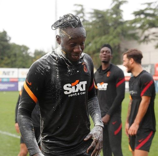 Galatasaray idmanında Diagne'ye saldırı! 2