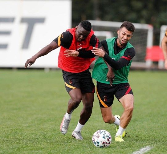 Galatasaray idmanında Diagne'ye saldırı! 7