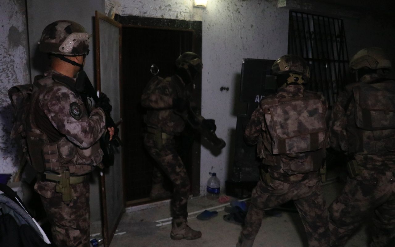 Özel harekat şafak vakti kapıya dayandı 1