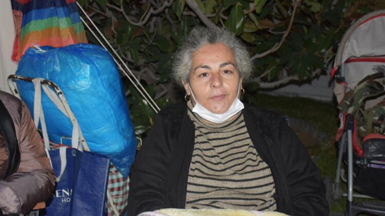 İzmirliler geceyi sokakta geçirdi! 12