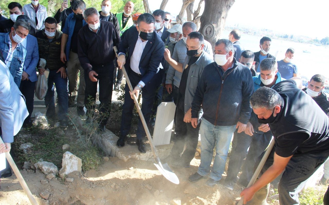 Tsunamide ölen yaşlı kadına veda 7