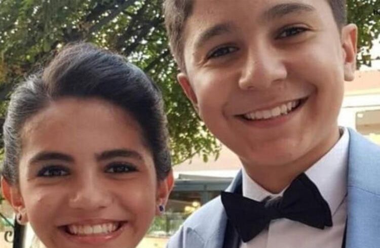 İclal Aydın kuzeninin ikizlerine böyle veda etti! 7