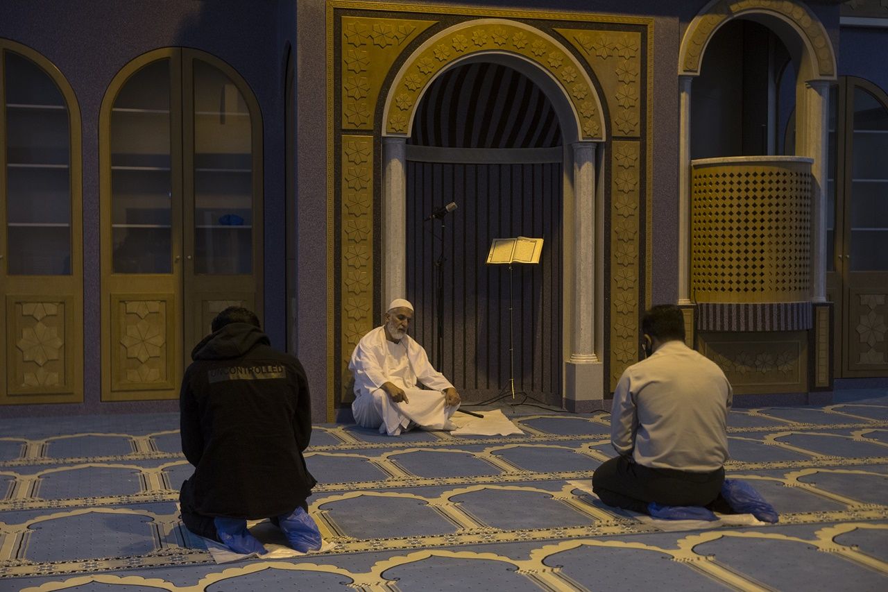 Atina'daki ilk cami ibadete açıldı 4