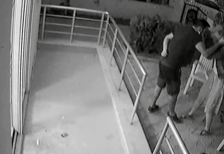 Kuaförde eski sevgili dehşeti! 5