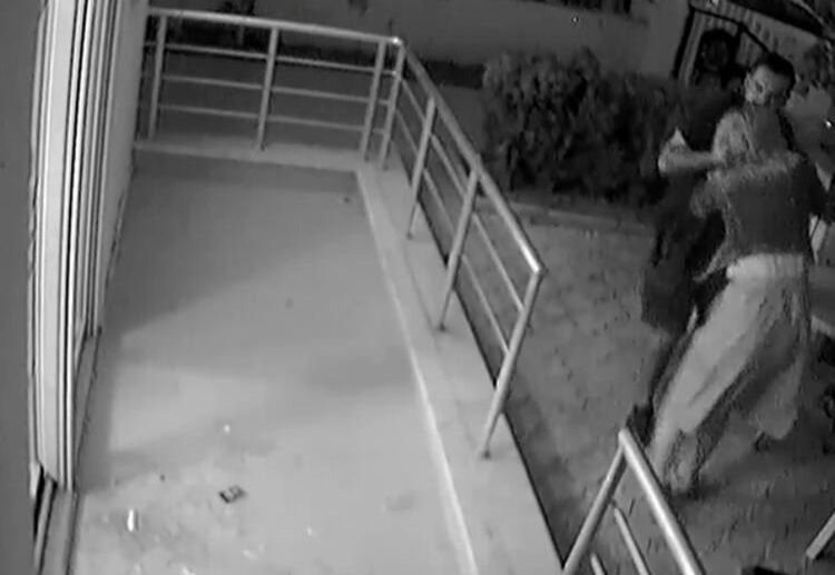 Kuaförde eski sevgili dehşeti! 7