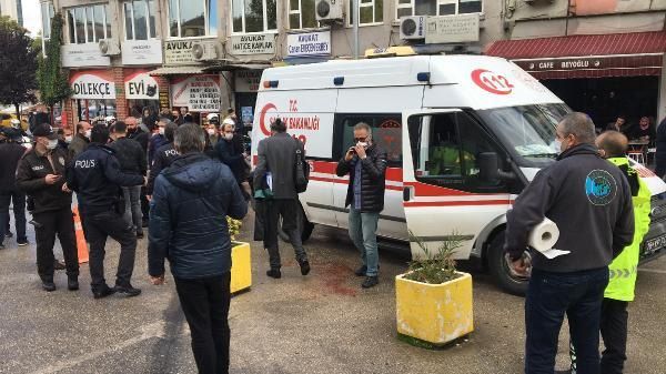 Adliye önünde kavga: 4 yaralı 6