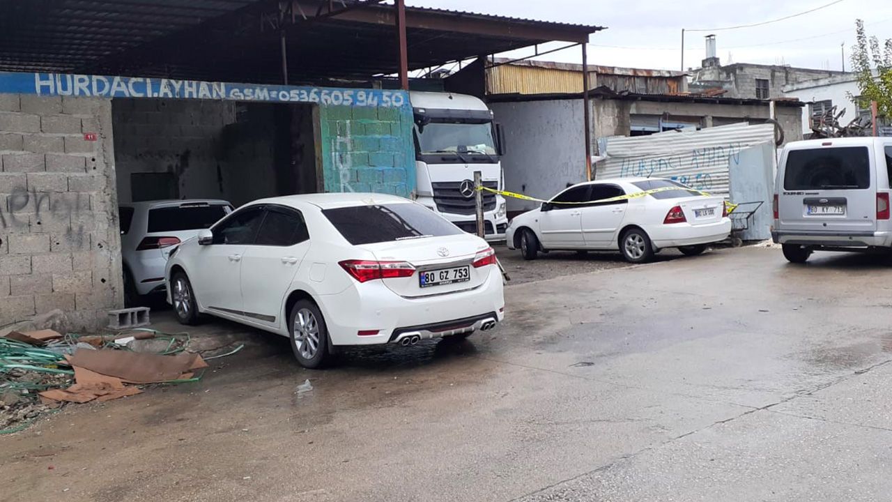 Osmaniye'de dehşet saatleri! 2 arkadaşını art arda öldürdü, ağabeyi ağır yaralı... 2